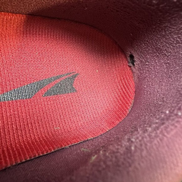 Altra Escalante 2 Men's Size 10.5 Running Shoes Red Black Foot Shape - Picture 12 of 13